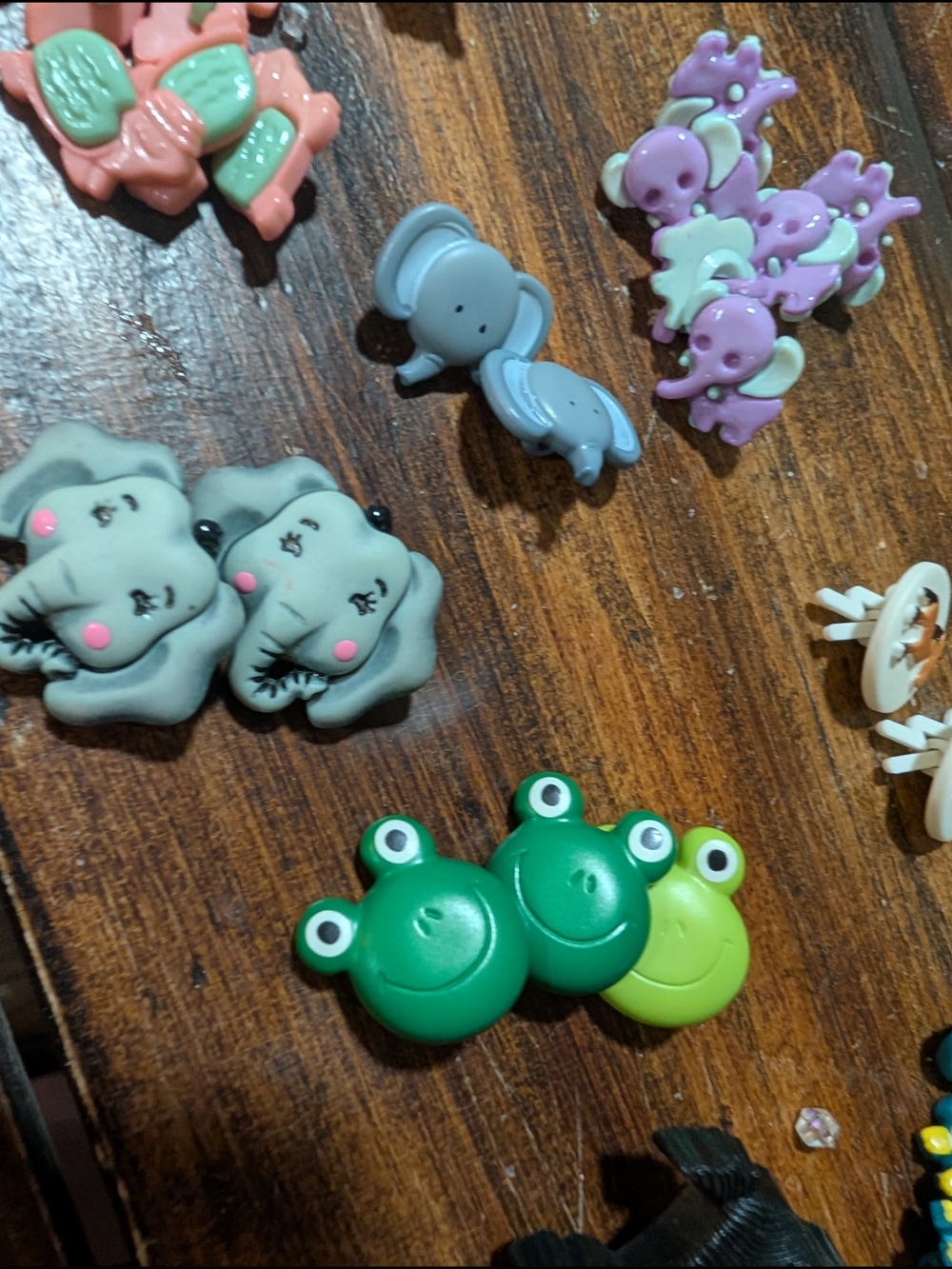 Childrens Buttons - Picture 9 of 16